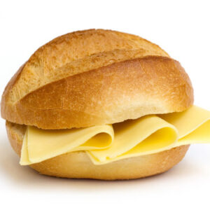 Belegtes Weizenbrötchen mit Käse